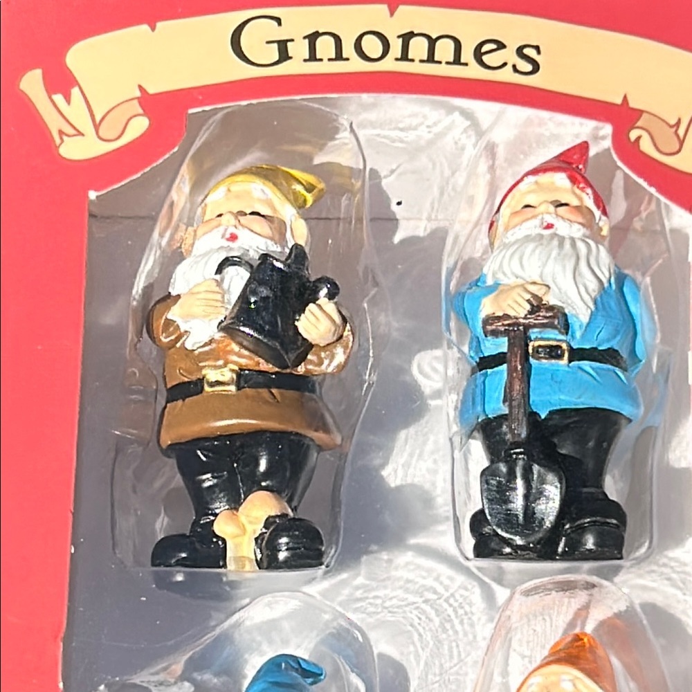 NEW Garden Gnome Set by Leisure Arts - Picture 2 of 8